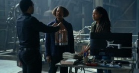 Человек, который упал на Землю 1 сезон 8 серия