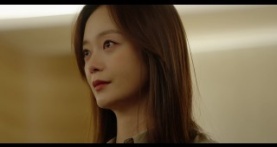 Снежное окно: Дом королевы 1 сезон 15 серия