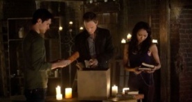 Дневники вампира 2 сезон 21 серия