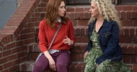 Несгибаемая Кимми Шмидт 2 сезон 1 серия