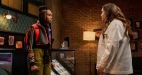 Наоми 1 сезон 13 серия