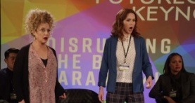 Несгибаемая Кимми Шмидт 4 сезон 4 серия