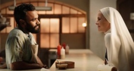 Миссис Дэвис 1 сезон 4 серия