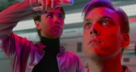 Иная жизнь 1 сезон 6 серия