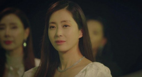 Снежное окно: Дом королевы 1 серия