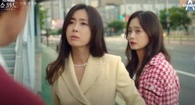 Снежное окно: Дом королевы 8 серия