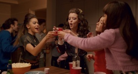 Джинни и Джорджия 2 сезон 4 серия Джинни и Джорджия 2 сезон 4 серия