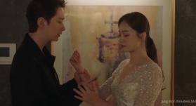 Снежное окно: Дом королевы 16 серия