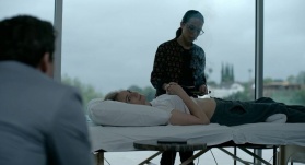 Среди акул 3 серия Среди акул 3 серия