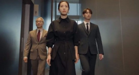 Снежное окно: Дом королевы 13 серия