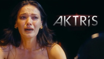 Актриса