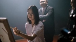 Девушка из ниоткуда 1 сезон 3 серия