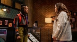 Наоми 1 сезон 13 серия