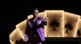 Миссис Дэвис 1 сезон 2 серия