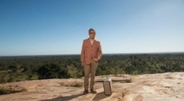 Юджин Леви: Путешественник поневоле 1 сезон 6 серия