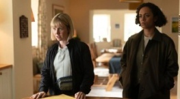 Карен Пири 2 сезон 1 серия