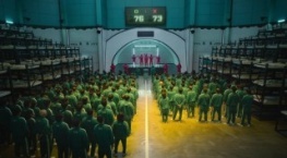 Игра в кальмара 1 сезон 2 серия