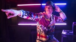 Несгибаемая Кимми Шмидт 4 сезон 3 серия