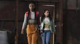 Наоми 1 сезон 6 серия