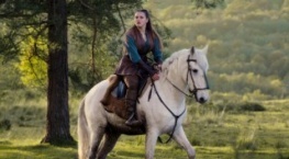 Проклятая 1 сезон 1 серия