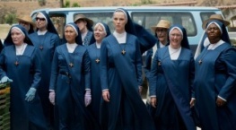 Миссис Дэвис 1 сезон 1 серия